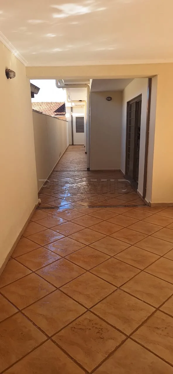 Alugar Casa / Padr&atilde;o em Ribeir&atilde;o Preto R$ 3.000,00 - Foto 2