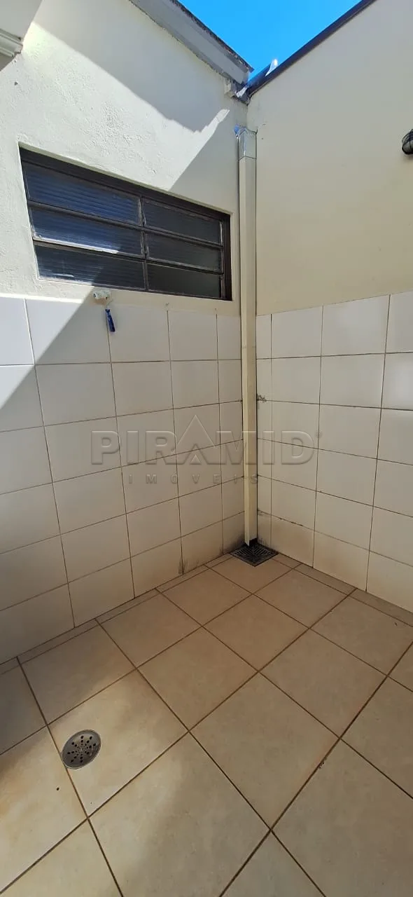 Alugar Casa / Padr&atilde;o em Ribeir&atilde;o Preto R$ 3.000,00 - Foto 24