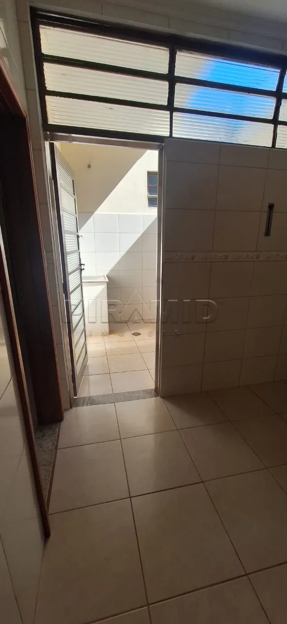 Alugar Casa / Padr&atilde;o em Ribeir&atilde;o Preto R$ 3.000,00 - Foto 25