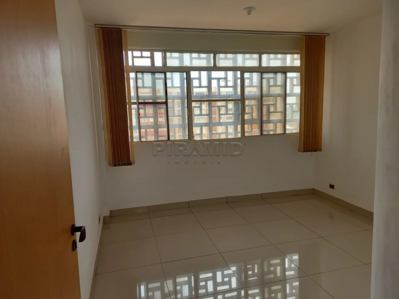 Comprar Comercial / Sala em Ribeir&atilde;o Preto R$ 86.000,00 - Foto 1