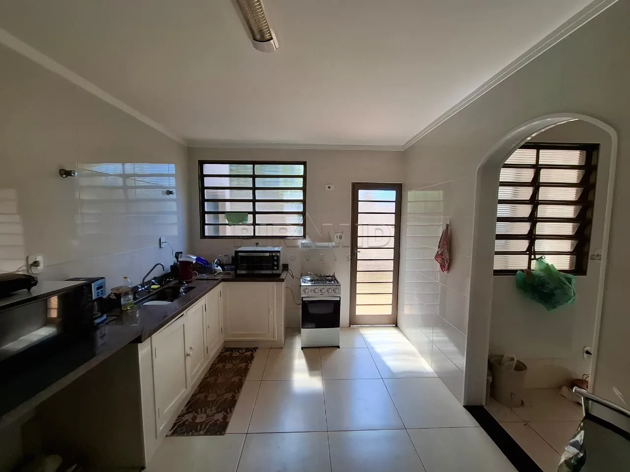 Alugar Casa / Padr&atilde;o em Ribeir&atilde;o Preto R$ 6.000,00 - Foto 25