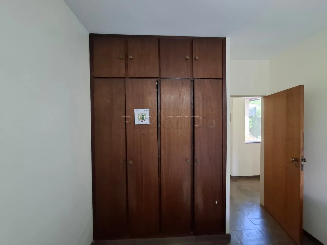 Alugar Casa / Padr&atilde;o em Ribeir&atilde;o Preto R$ 6.000,00 - Foto 9