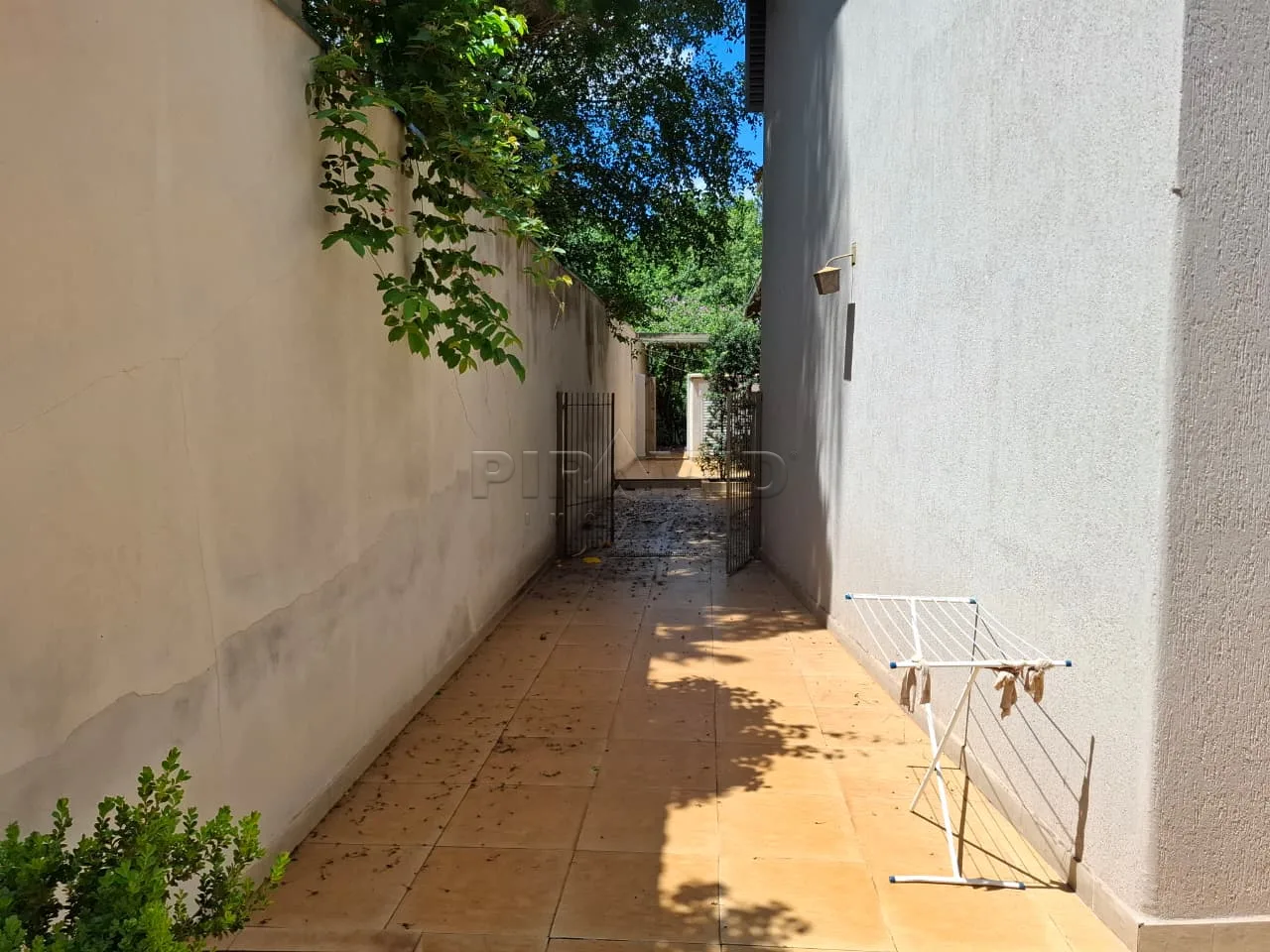 Alugar Casa / Padr&atilde;o em Ribeir&atilde;o Preto R$ 6.000,00 - Foto 33