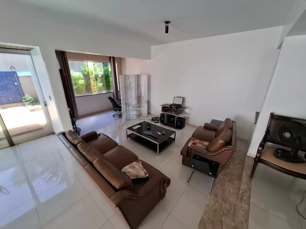 Alugar Casa / Padr&atilde;o em Ribeir&atilde;o Preto R$ 6.000,00 - Foto 4