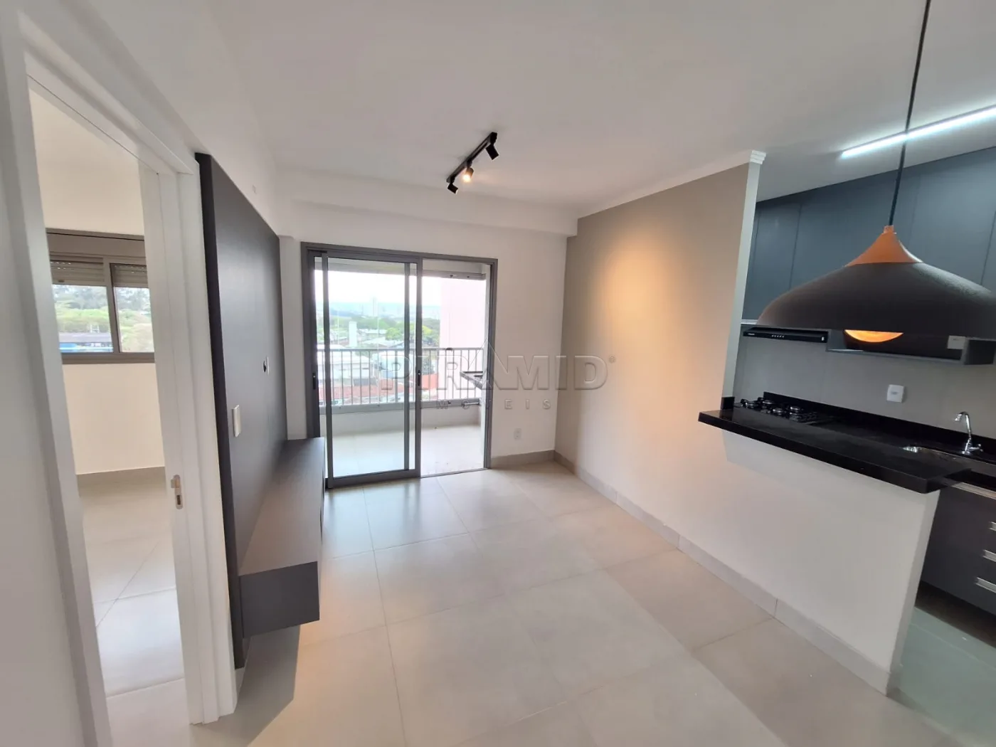 Alugar Apartamento / Padr&atilde;o em Ribeir&atilde;o Preto R$ 2.800,00 - Foto 2
