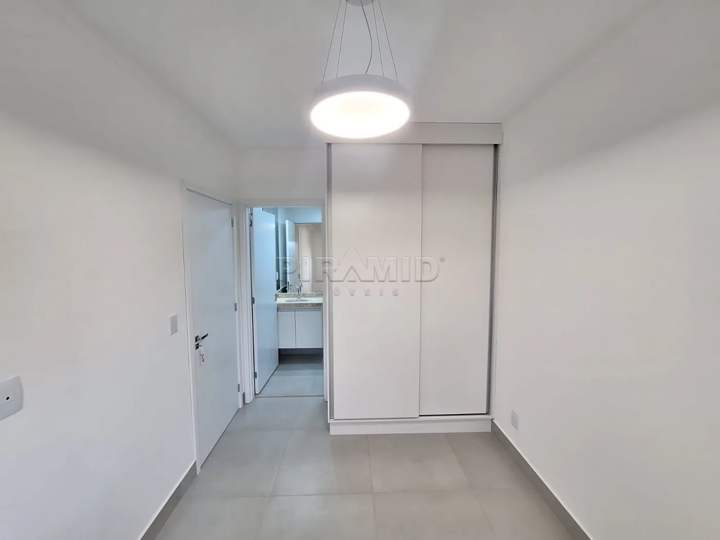 Alugar Apartamento / Padr&atilde;o em Ribeir&atilde;o Preto R$ 2.800,00 - Foto 8