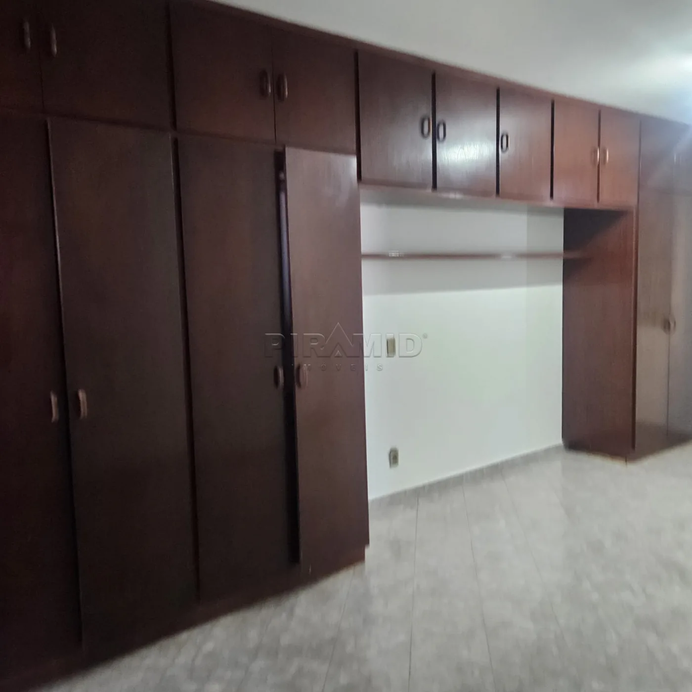 Alugar Casa / Padr&atilde;o em Ribeir&atilde;o Preto R$ 5.000,00 - Foto 10