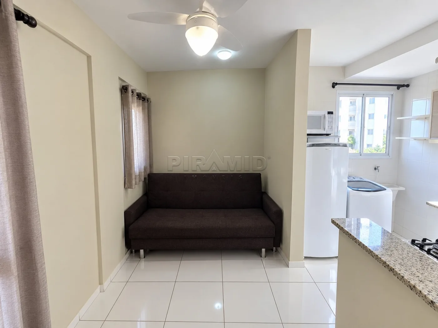 Alugar Apartamento / Padr&atilde;o em Ribeir&atilde;o Preto R$ 2.000,00 - Foto 2