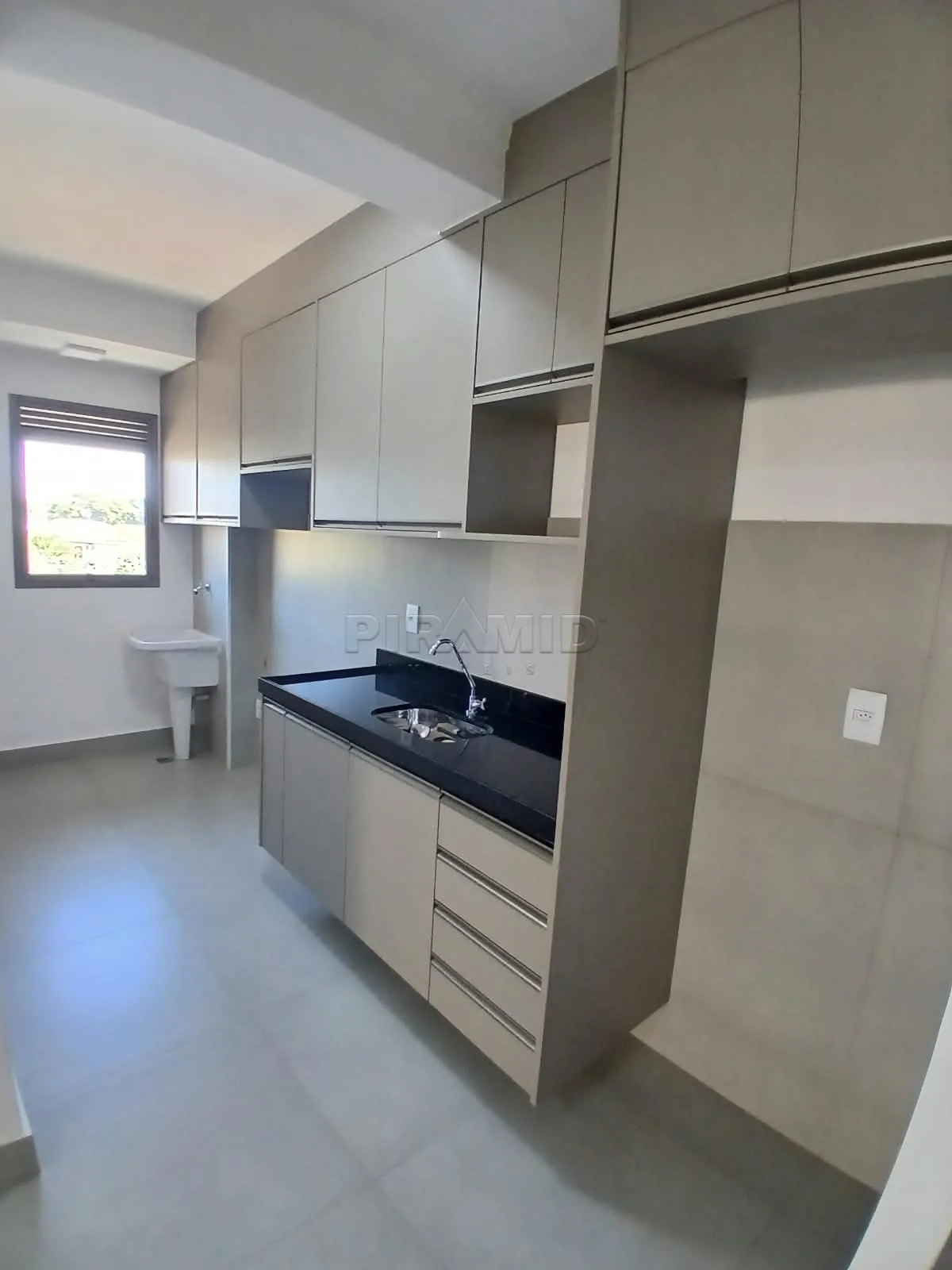 Alugar Apartamento / Padr&atilde;o em Ribeir&atilde;o Preto R$ 3.200,00 - Foto 4