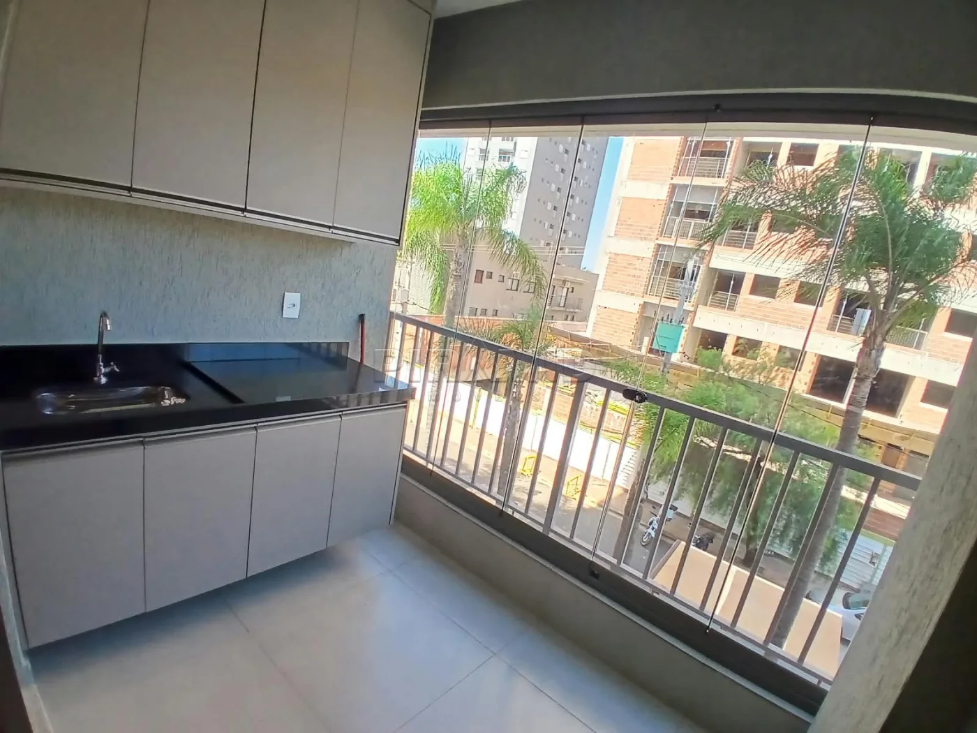 Alugar Apartamento / Padr&atilde;o em Ribeir&atilde;o Preto R$ 3.200,00 - Foto 2