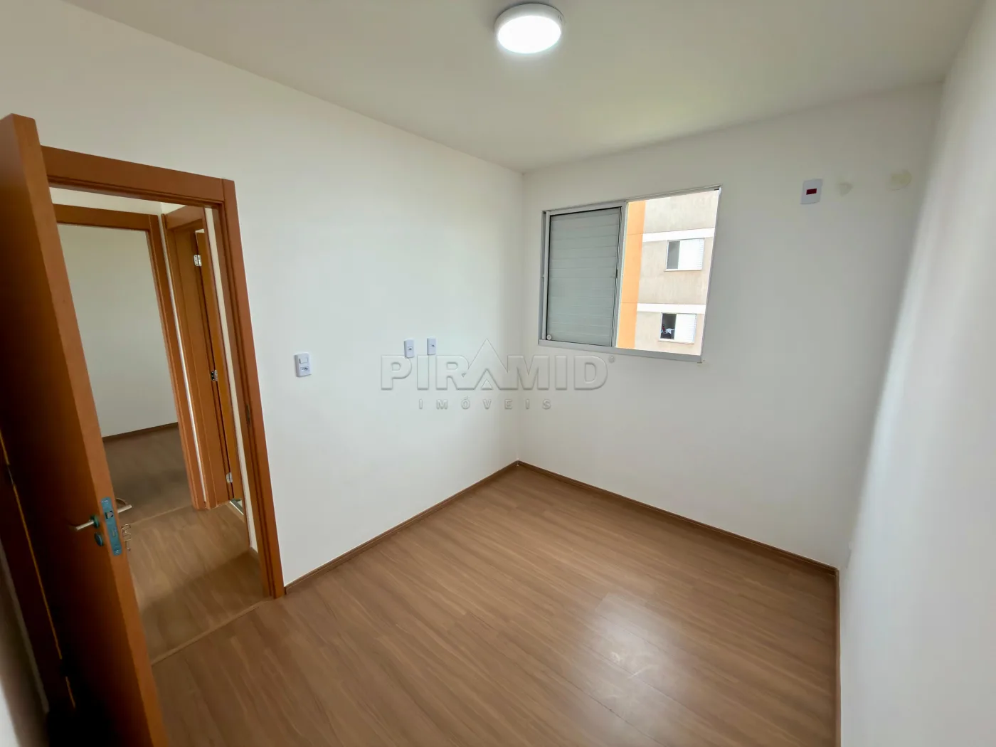 Alugar Apartamento / Padr&atilde;o em Ribeir&atilde;o Preto R$ 1.000,01 - Foto 7