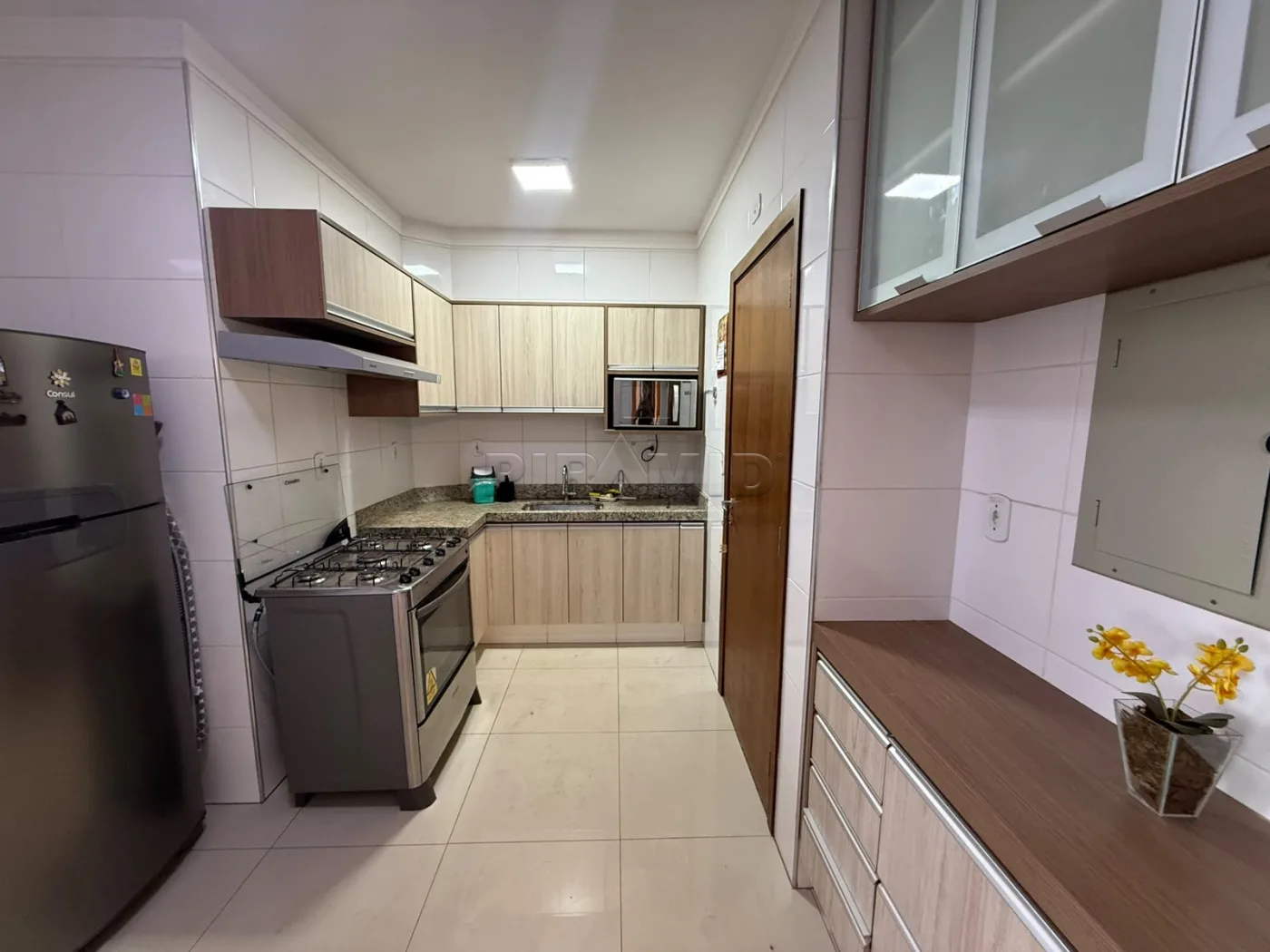 Alugar Apartamento / Padr&atilde;o em Ribeir&atilde;o Preto R$ 6.500,00 - Foto 6