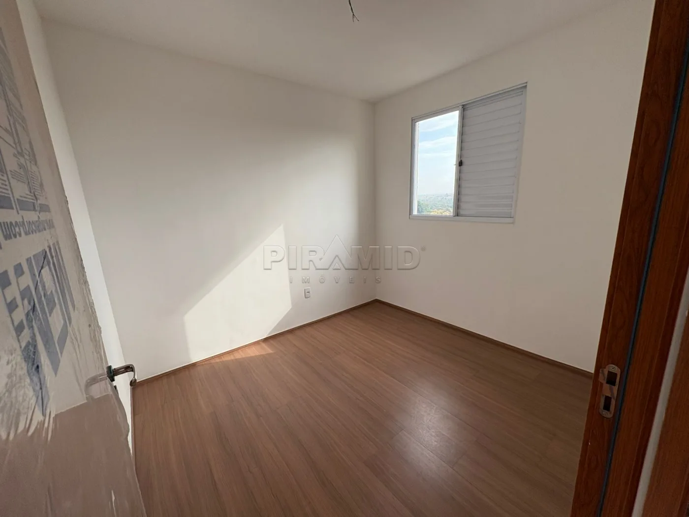 Alugar Apartamento / Padr&atilde;o em Ribeir&atilde;o Preto R$ 1.100,00 - Foto 6