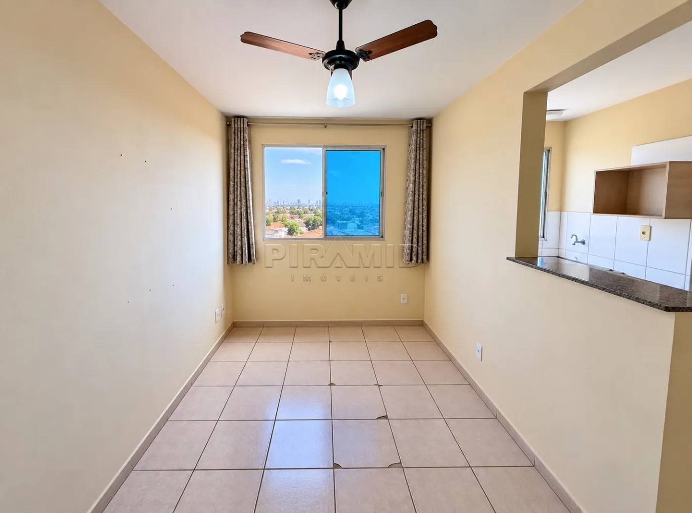 Alugar Apartamento / Padr&atilde;o em Ribeir&atilde;o Preto R$ 1.650,00 - Foto 1