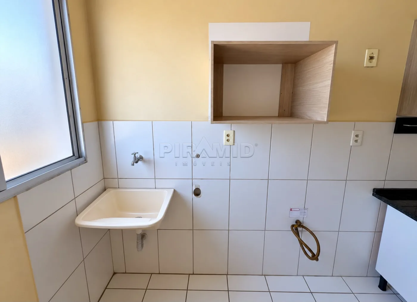 Alugar Apartamento / Padr&atilde;o em Ribeir&atilde;o Preto R$ 1.650,00 - Foto 6