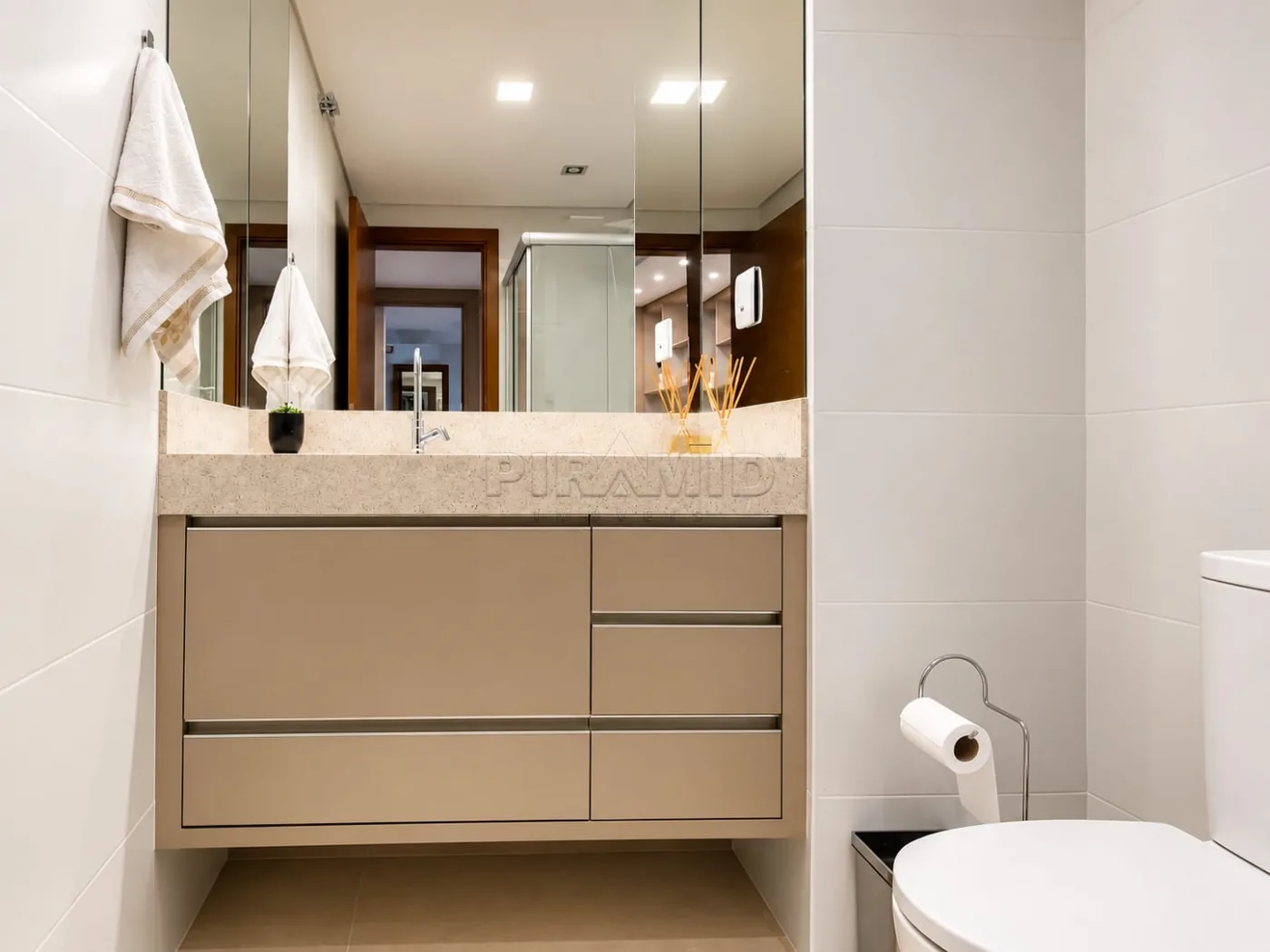 Alugar Apartamento / Padr&atilde;o em Ribeir&atilde;o Preto R$ 2.500,00 - Foto 6