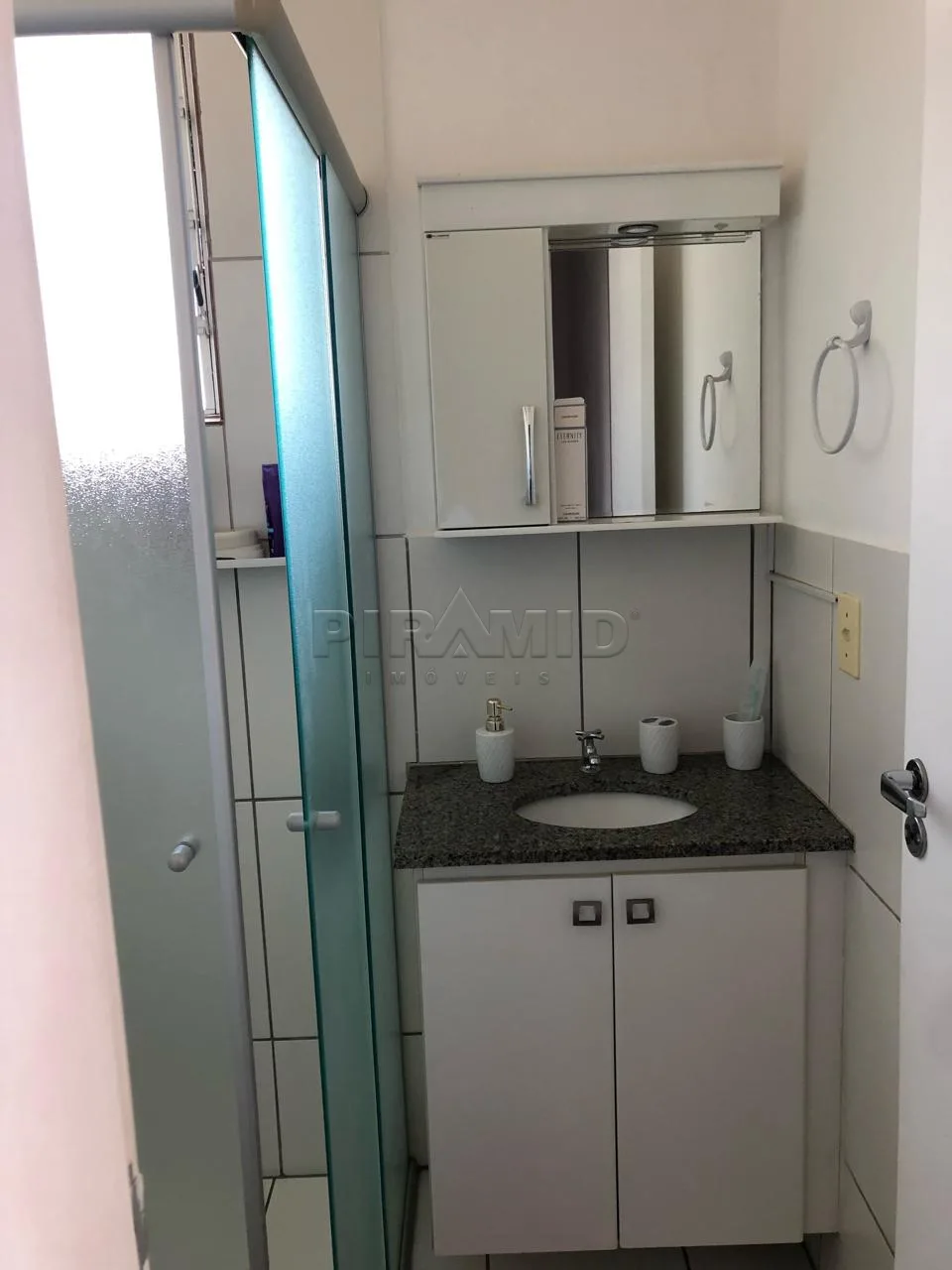 Comprar Apartamento / Padr&atilde;o em Ribeir&atilde;o Preto R$ 300.000,00 - Foto 15