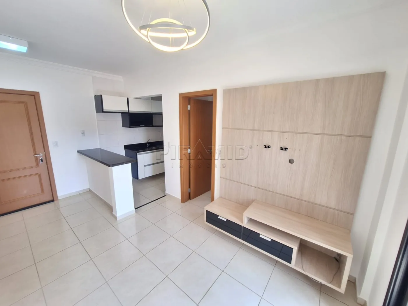 Alugar Apartamento / Padr&atilde;o em Ribeir&atilde;o Preto R$ 1.800,00 - Foto 2