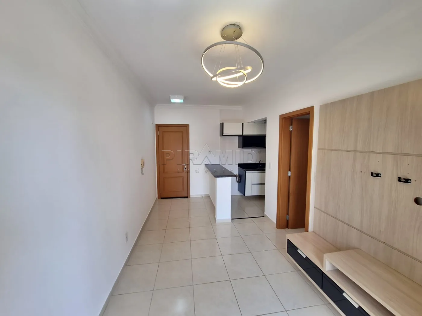 Alugar Apartamento / Padr&atilde;o em Ribeir&atilde;o Preto R$ 1.800,00 - Foto 4