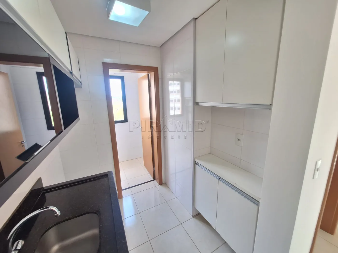 Alugar Apartamento / Padr&atilde;o em Ribeir&atilde;o Preto R$ 1.800,00 - Foto 11