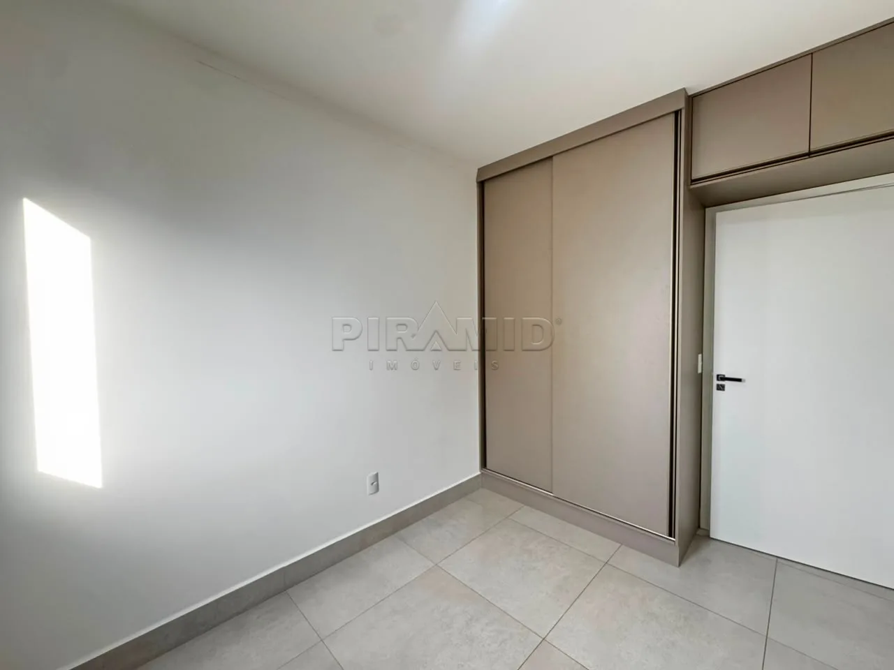 Alugar Apartamento / Padr&atilde;o em Ribeir&atilde;o Preto R$ 2.700,00 - Foto 14