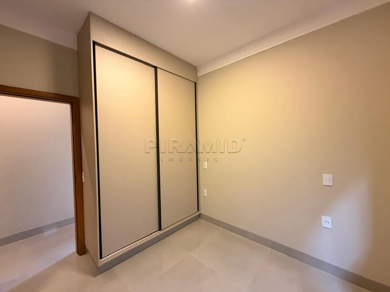 Comprar Casa / Condom&iacute;nio em Ribeir&atilde;o Preto R$ 1.290.000,00 - Foto 6