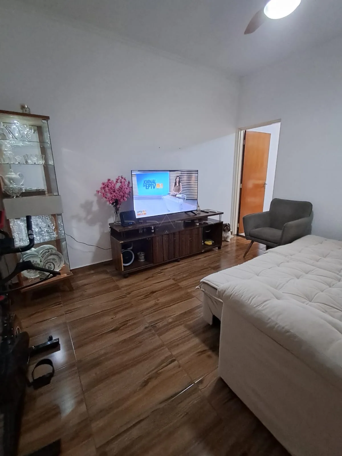 Comprar Casa / Padr&atilde;o em Ribeir&atilde;o Preto R$ 300.000,00 - Foto 23