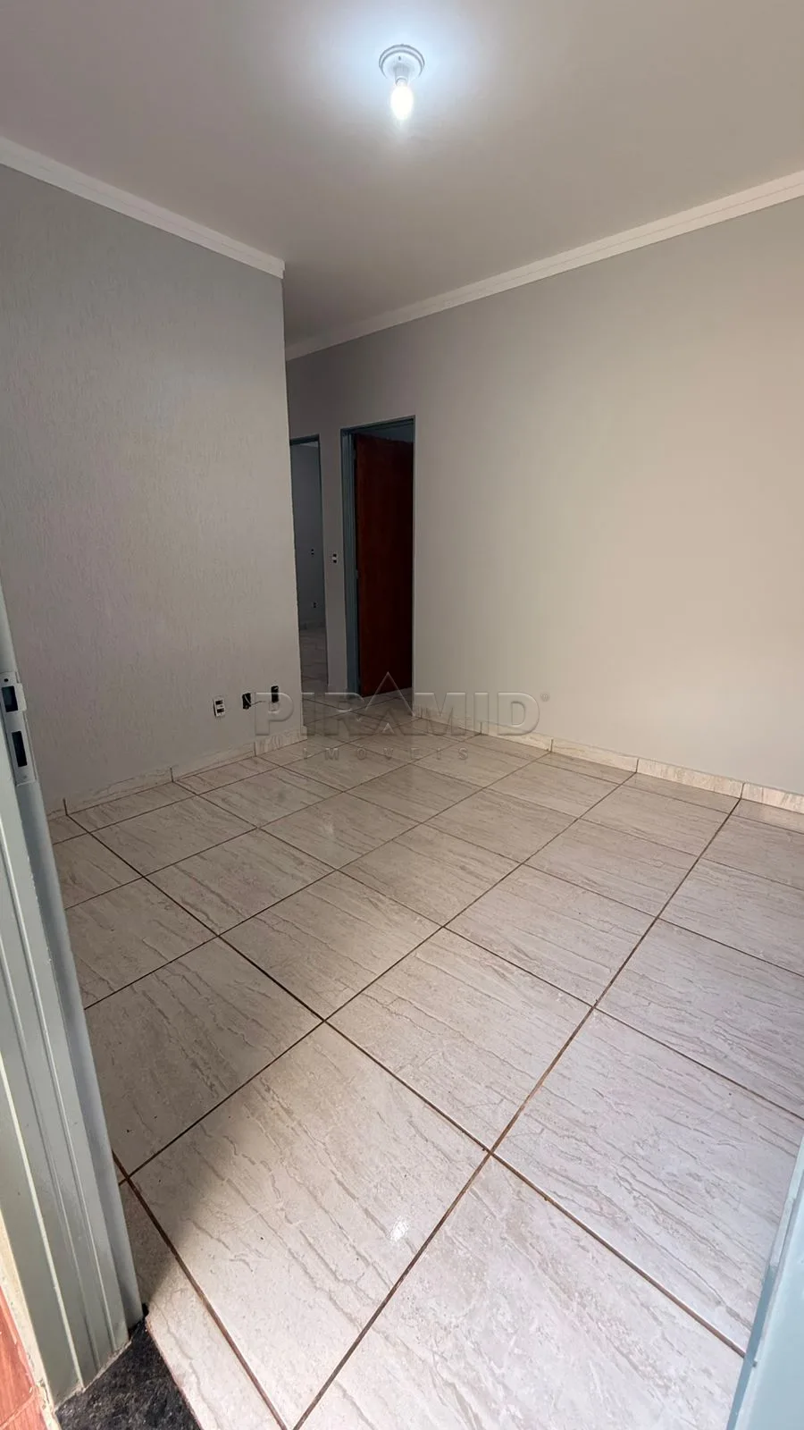 Comprar Casa / Padr&atilde;o em Ribeir&atilde;o Preto R$ 330.000,00 - Foto 8