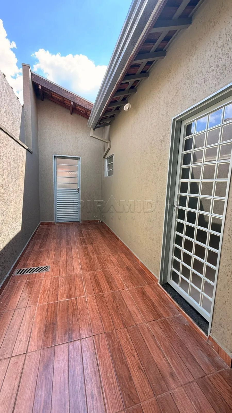 Comprar Casa / Padr&atilde;o em Ribeir&atilde;o Preto R$ 330.000,00 - Foto 18