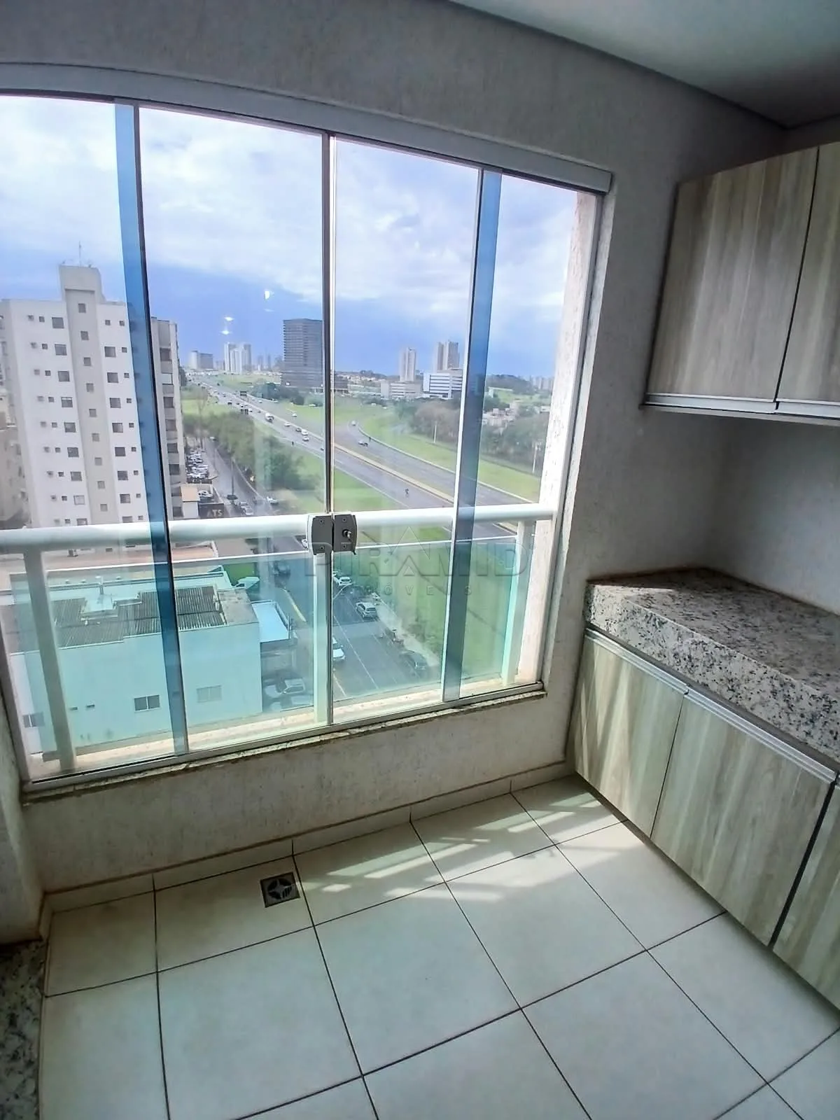 Alugar Apartamento / Padr&atilde;o em Ribeir&atilde;o Preto R$ 2.000,00 - Foto 5