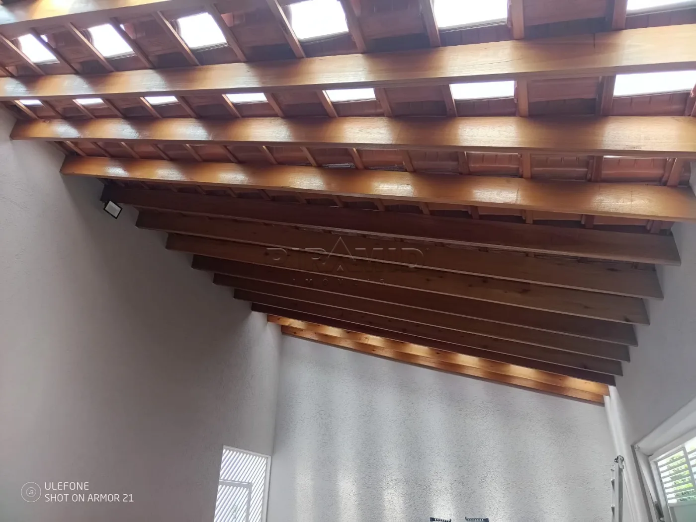 Comprar Casa / Padr&atilde;o em Ribeir&atilde;o Preto R$ 380.000,00 - Foto 3