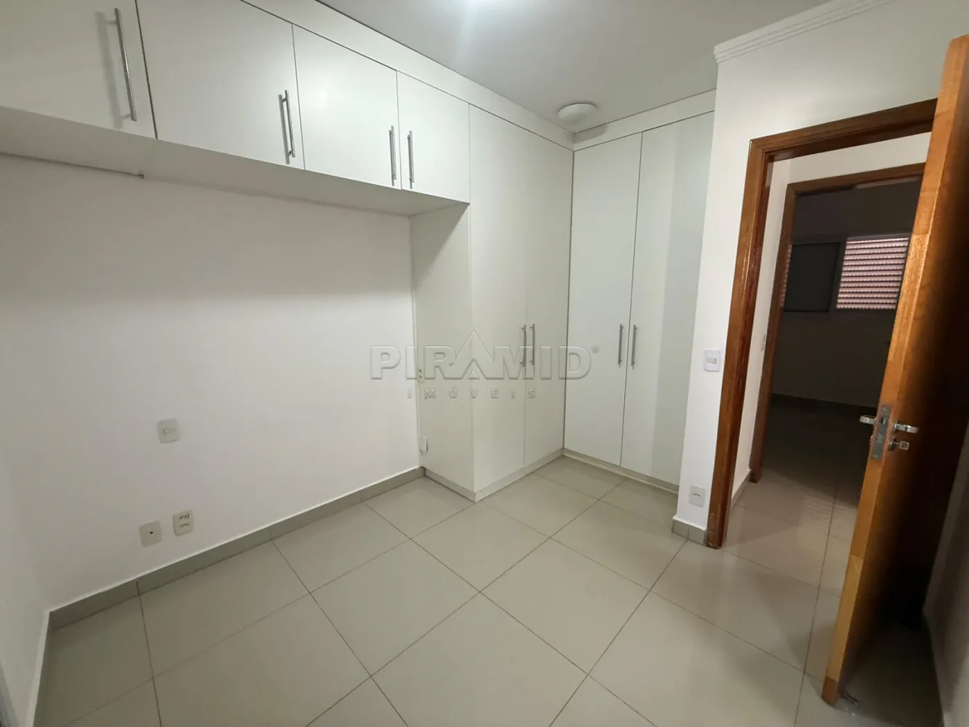 Alugar Apartamento / Padr&atilde;o em Ribeir&atilde;o Preto R$ 2.600,00 - Foto 12