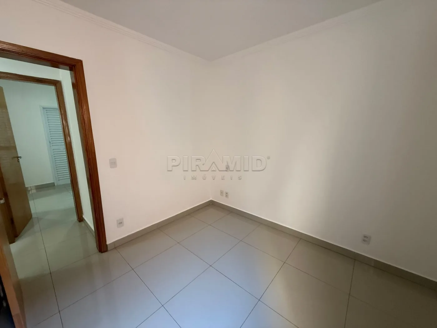 Alugar Apartamento / Padr&atilde;o em Ribeir&atilde;o Preto R$ 2.600,00 - Foto 16