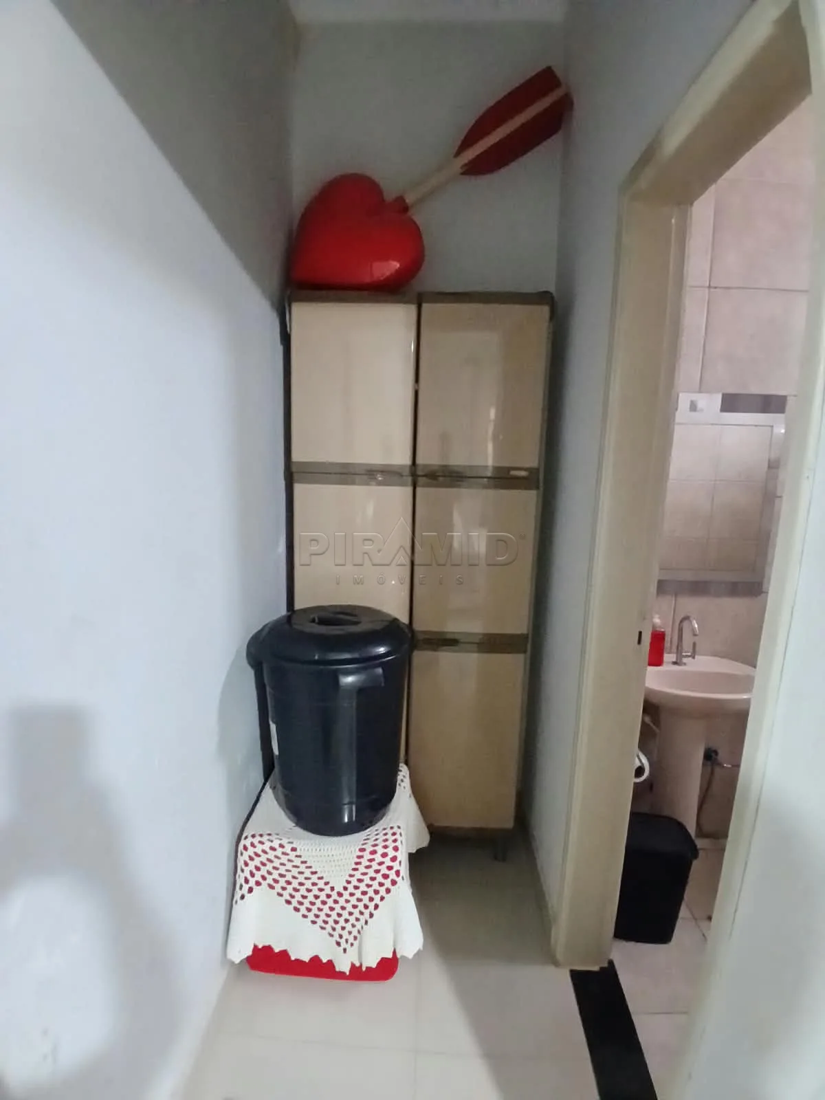 Alugar Casa / Padr&atilde;o em Ribeir&atilde;o Preto R$ 1.650,00 - Foto 7