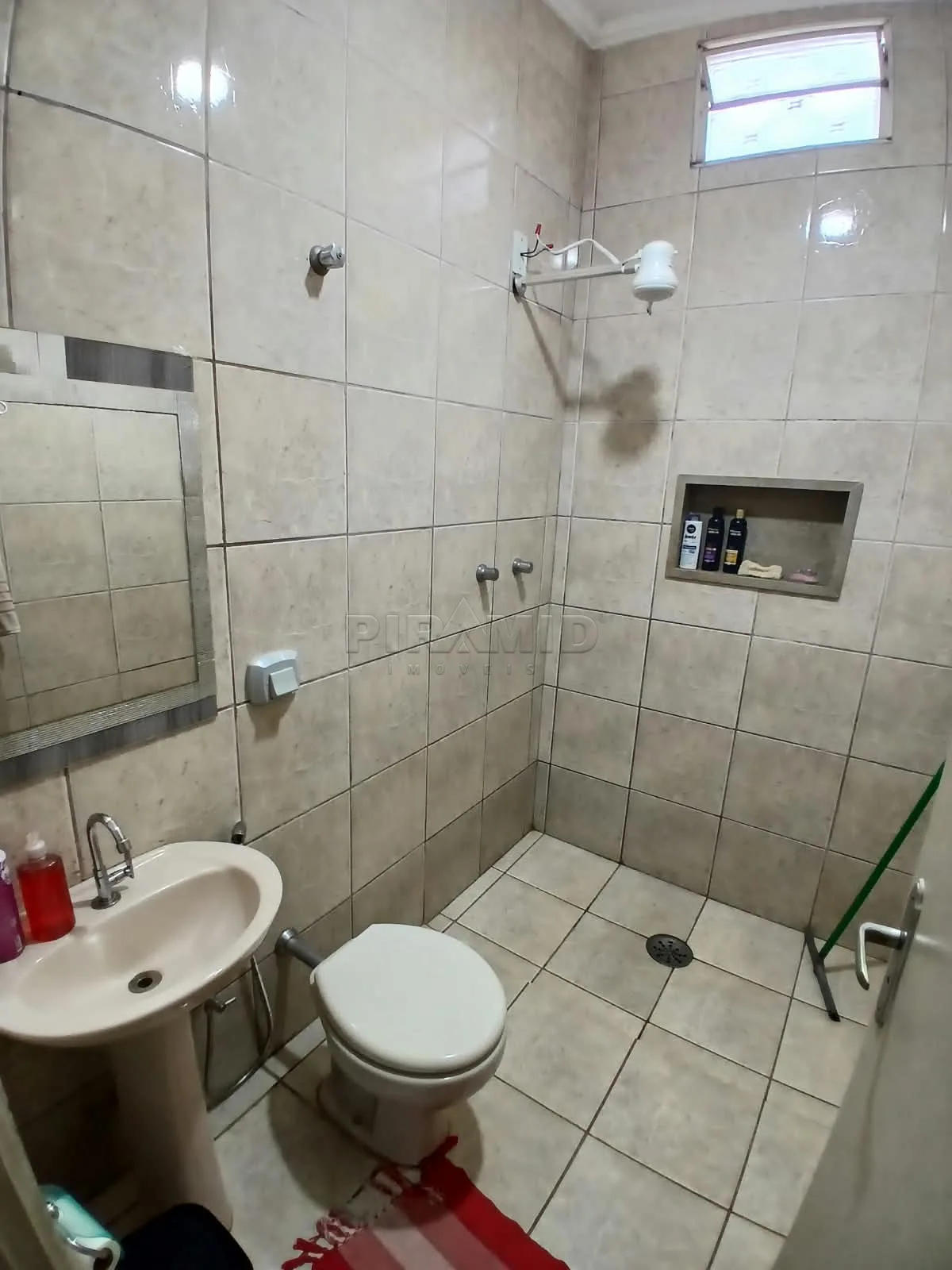 Alugar Casa / Padr&atilde;o em Ribeir&atilde;o Preto R$ 1.650,00 - Foto 8