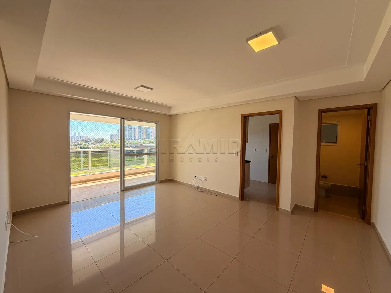 Alugar Apartamento / Padr&atilde;o em Ribeir&atilde;o Preto R$ 4.000,00 - Foto 1