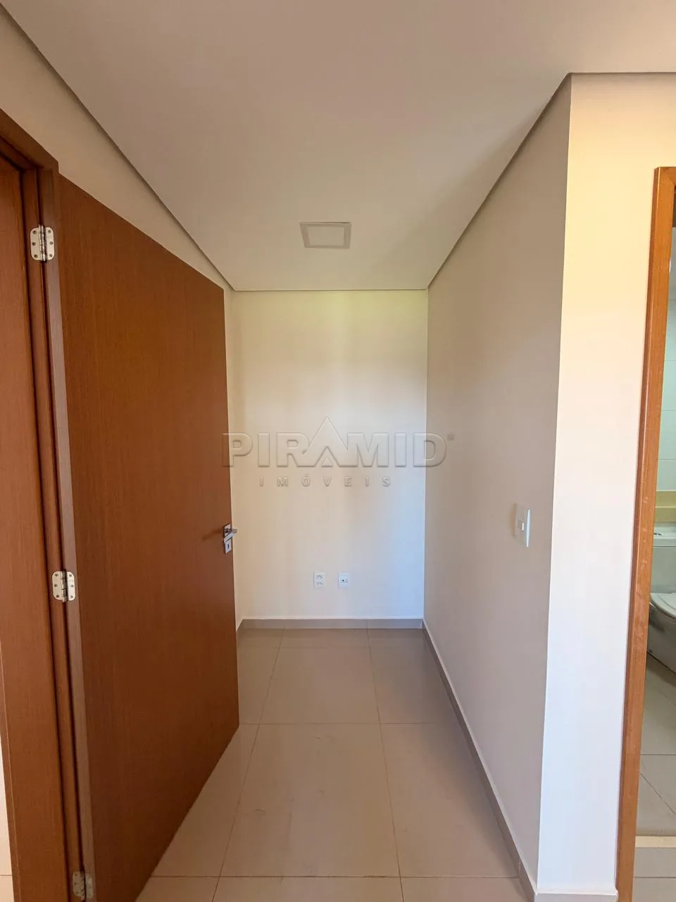 Alugar Apartamento / Padr&atilde;o em Ribeir&atilde;o Preto R$ 4.000,00 - Foto 14