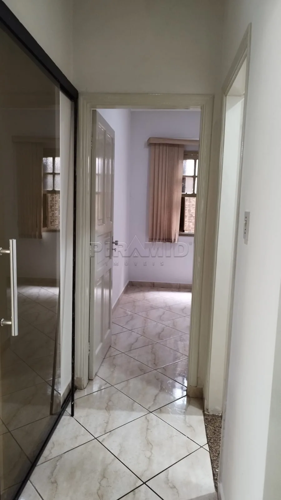 Comprar Casa / Padr&atilde;o em Ribeir&atilde;o Preto R$ 350.000,00 - Foto 4