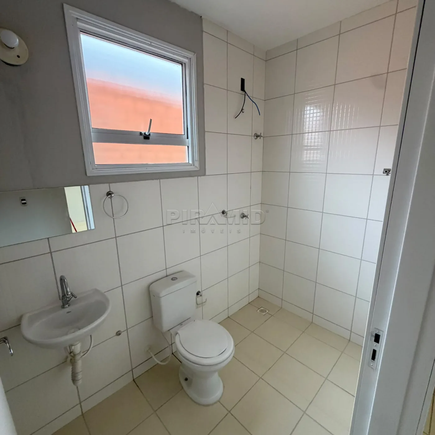 Comprar Casa / Padr&atilde;o em Ribeir&atilde;o Preto R$ 260.000,00 - Foto 6