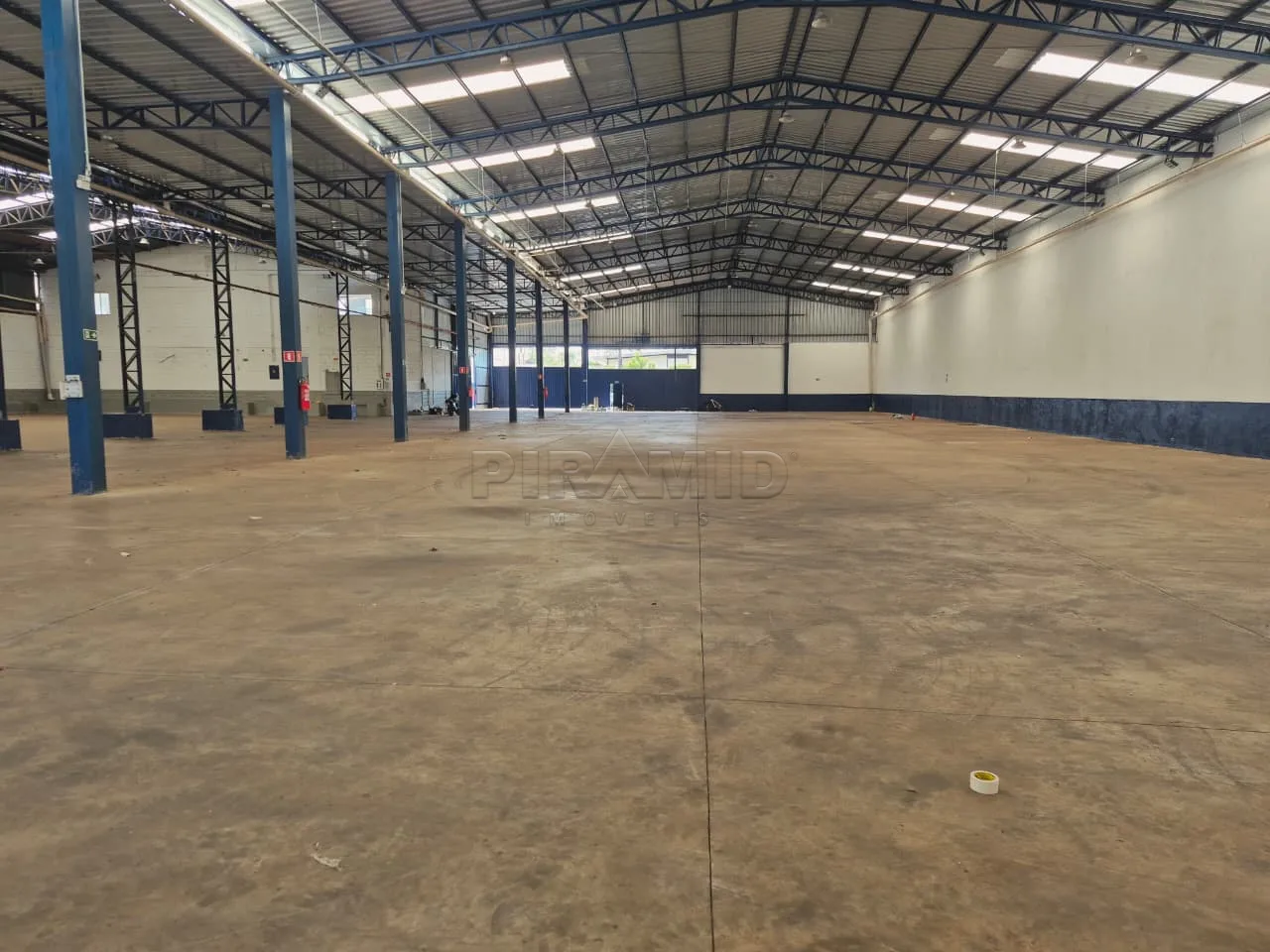 Alugar Comercial / Galp&atilde;o  Barrac&atilde;o em Ribeir&atilde;o Preto R$ 70.000,00 - Foto 2