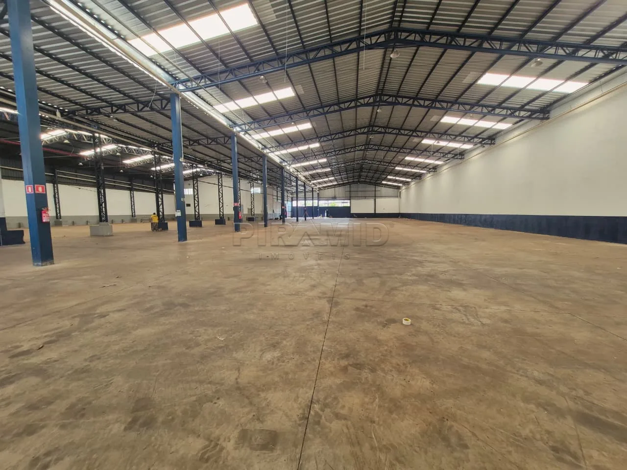 Alugar Comercial / Galp&atilde;o  Barrac&atilde;o em Ribeir&atilde;o Preto R$ 70.000,00 - Foto 5
