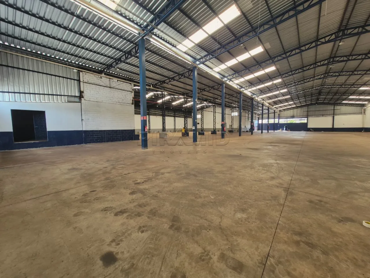 Alugar Comercial / Galp&atilde;o  Barrac&atilde;o em Ribeir&atilde;o Preto R$ 70.000,00 - Foto 7
