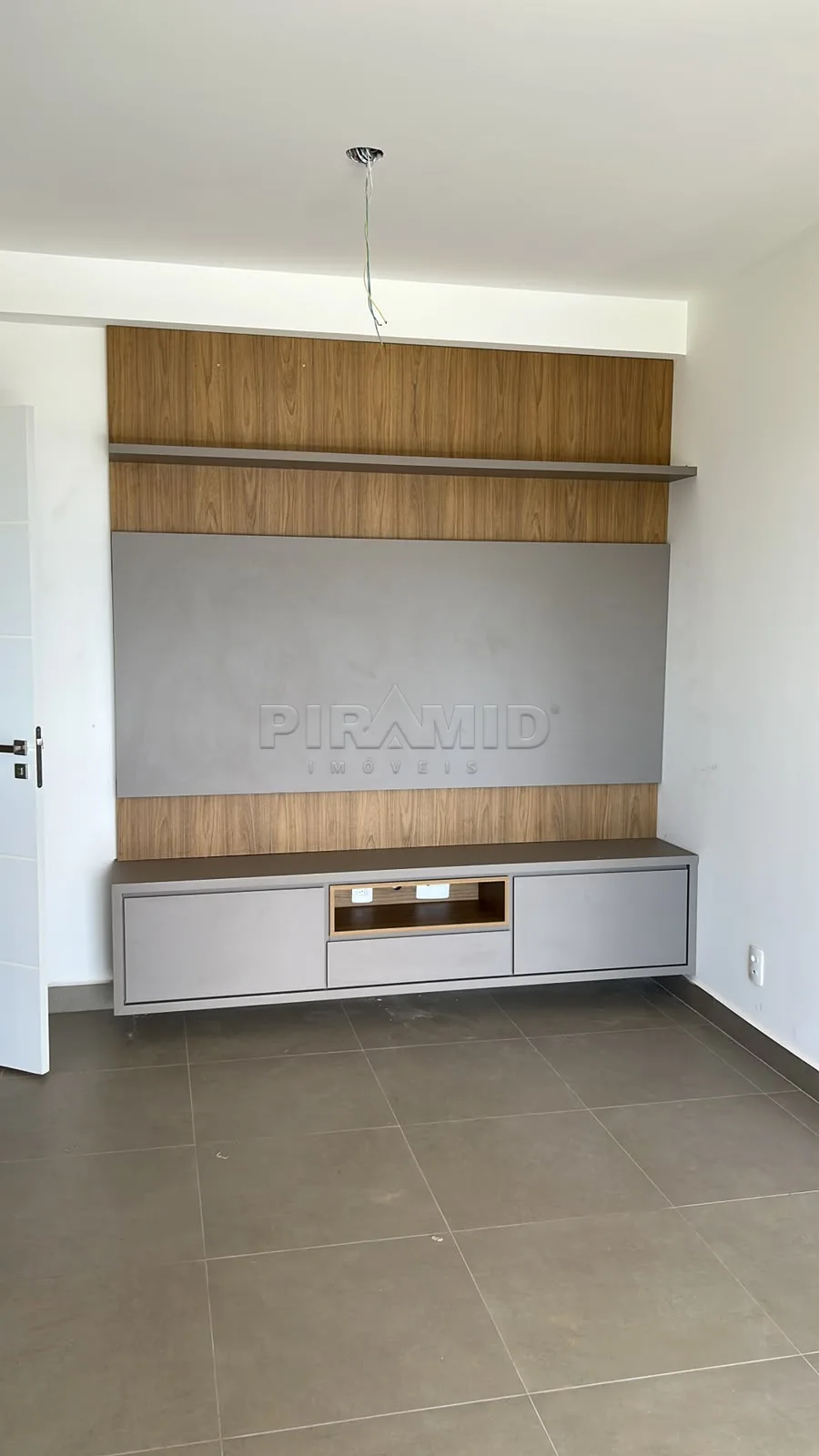 Alugar Apartamento / Padr&atilde;o em Ribeir&atilde;o Preto R$ 3.200,00 - Foto 1