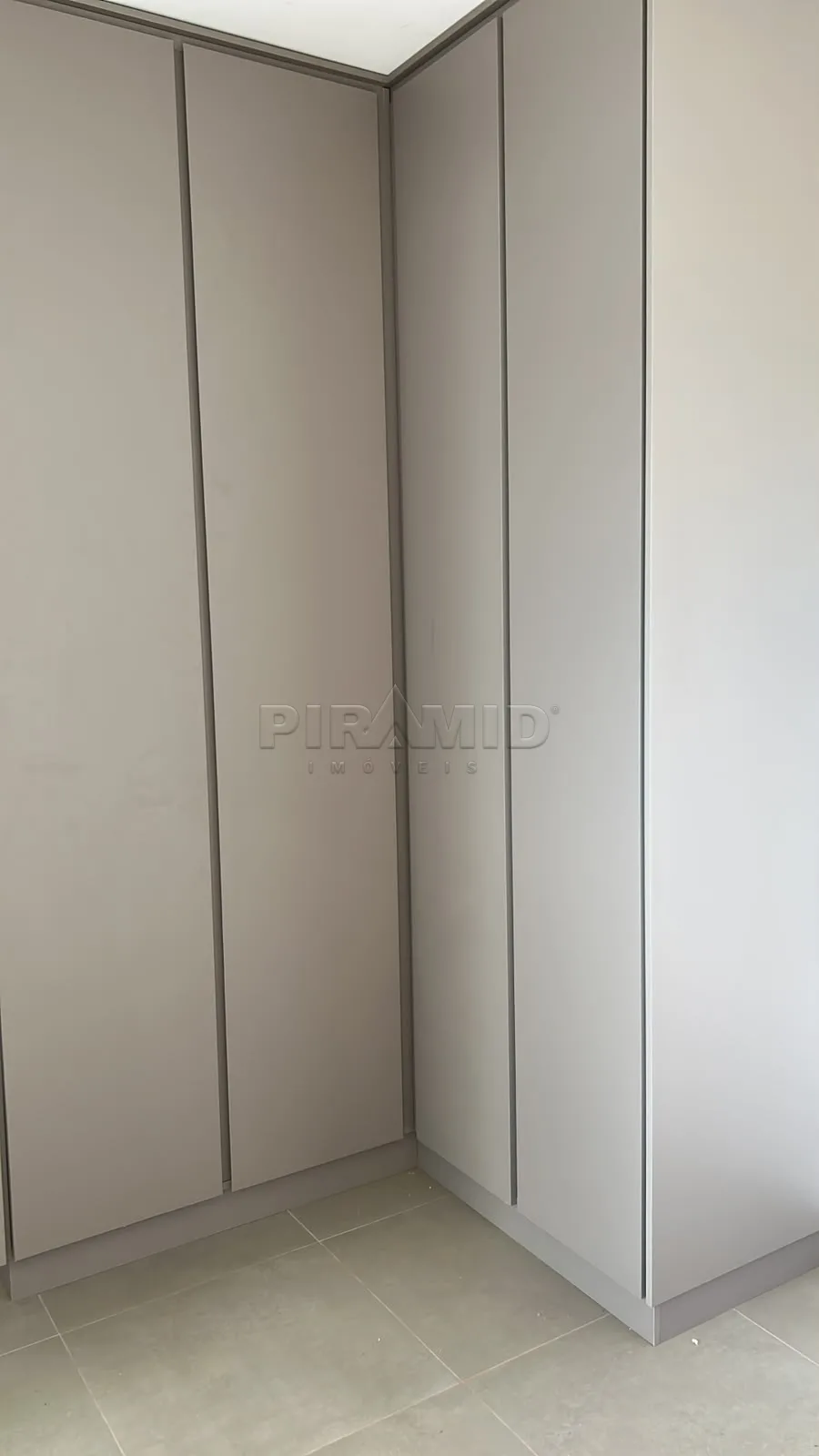 Alugar Apartamento / Padr&atilde;o em Ribeir&atilde;o Preto R$ 3.200,00 - Foto 2