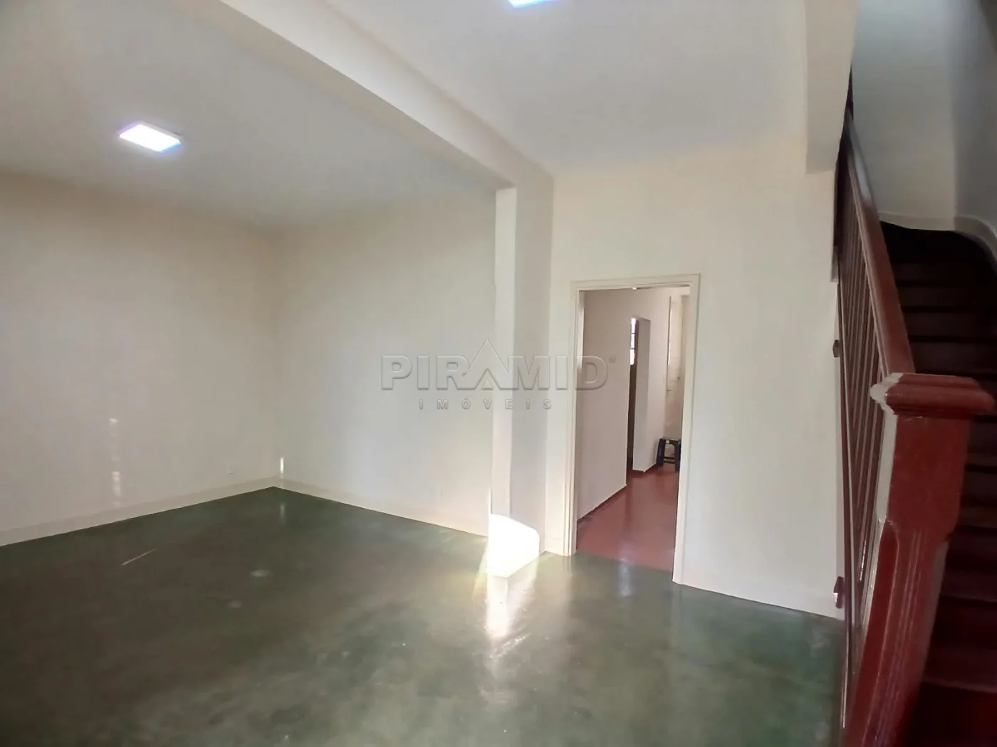 Alugar Casa / Padr&atilde;o em Ribeir&atilde;o Preto R$ 1.600,00 - Foto 3