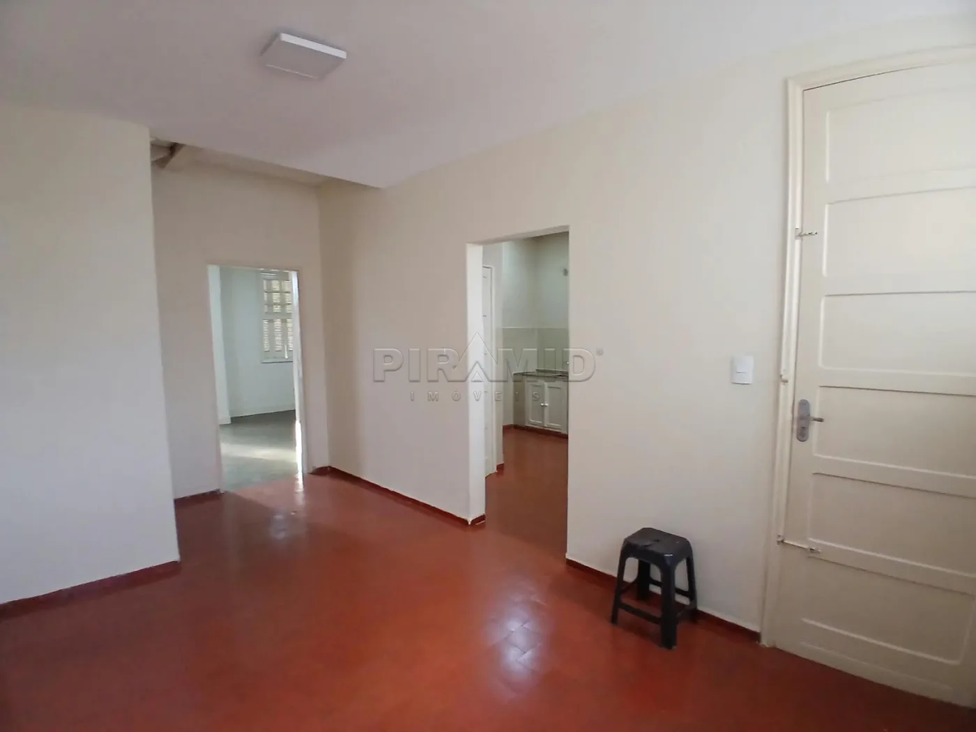 Alugar Casa / Padr&atilde;o em Ribeir&atilde;o Preto R$ 1.600,00 - Foto 9