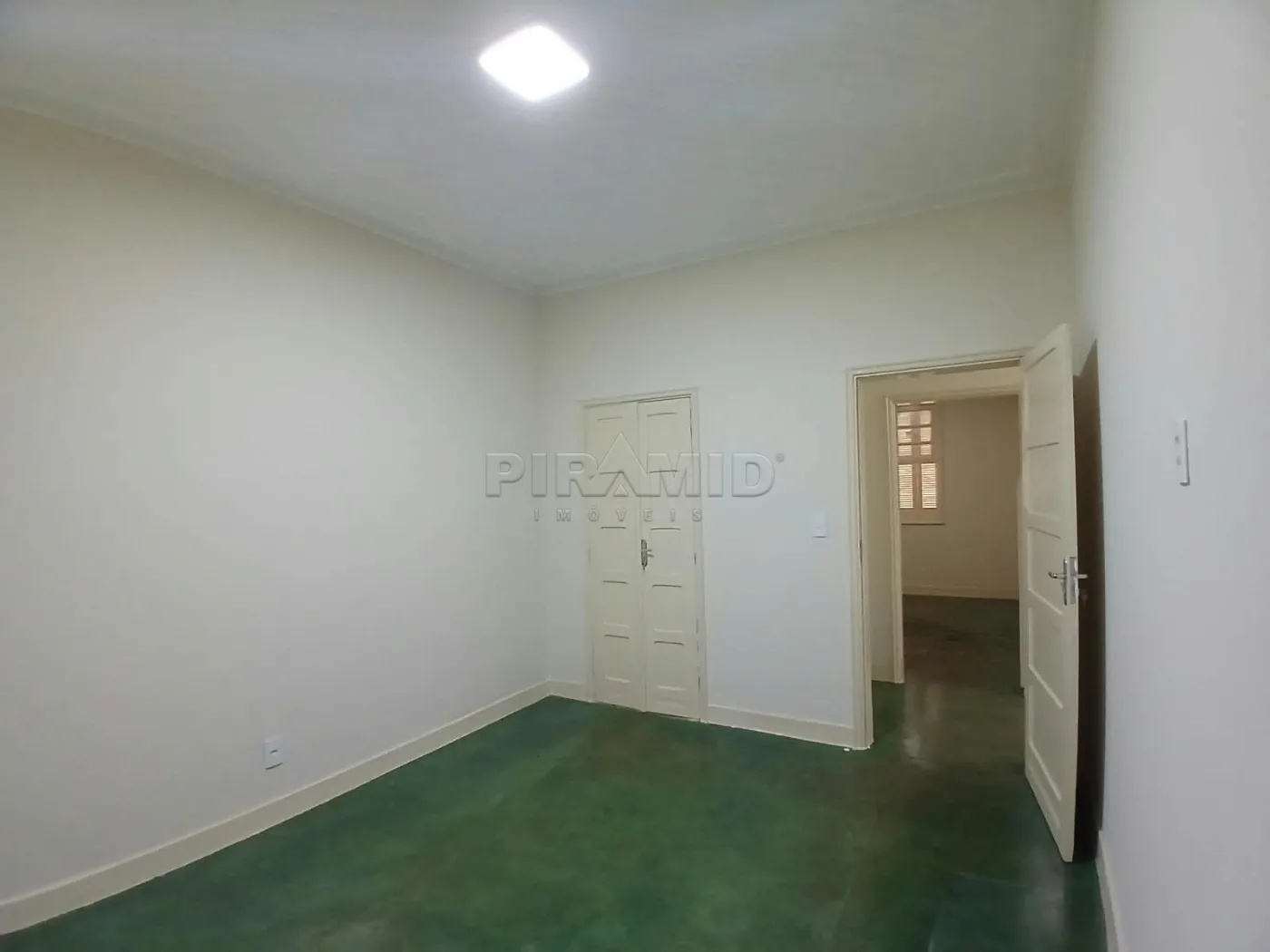 Alugar Casa / Padr&atilde;o em Ribeir&atilde;o Preto R$ 1.600,00 - Foto 16