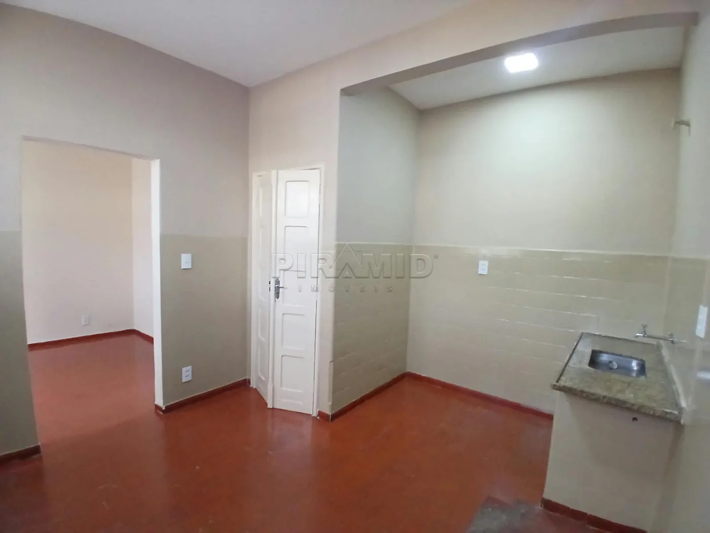 Alugar Casa / Padr&atilde;o em Ribeir&atilde;o Preto R$ 1.600,00 - Foto 18