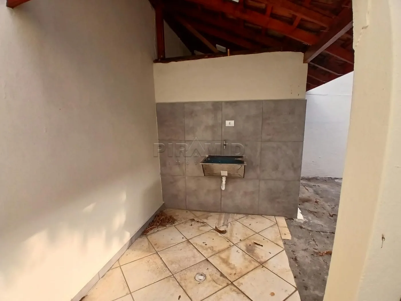 Alugar Casa / Padr&atilde;o em Ribeir&atilde;o Preto R$ 1.600,00 - Foto 19