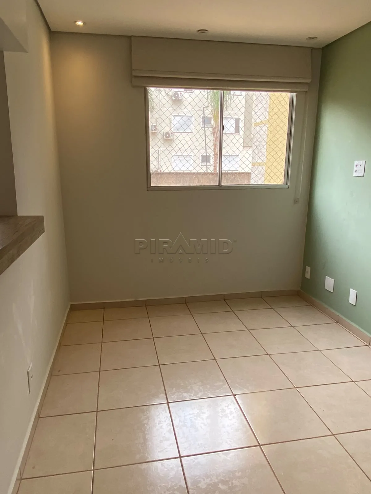 Alugar Apartamento / Padr&atilde;o em Ribeir&atilde;o Preto R$ 1.600,00 - Foto 1